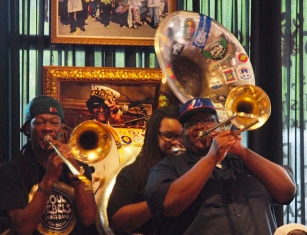 Live band performing at Sunday brunch, Tibby's Altamonte Springs